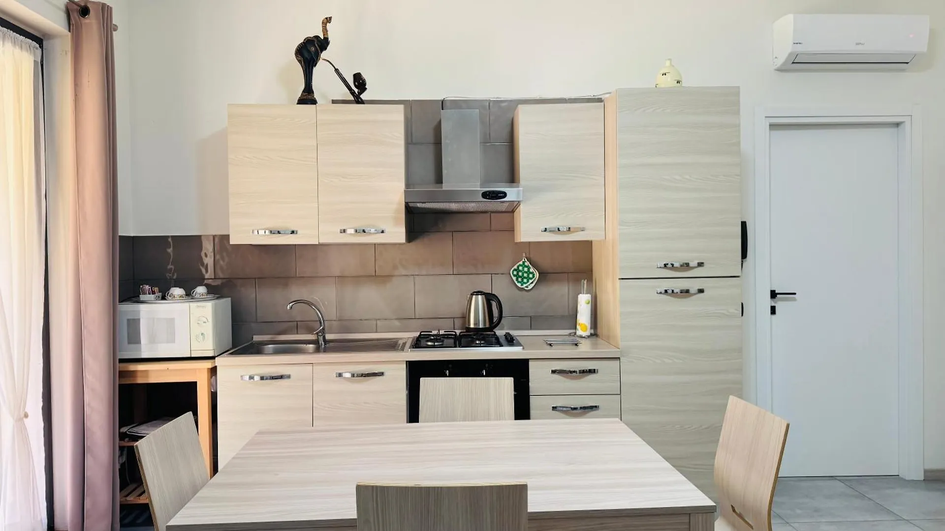 Crystal'S House Apartment Peschiera del Garda Italy